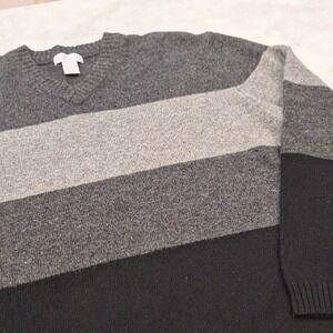 NorthwestBlue Men's Lg Dark Gray Black Striped Vneck Sweater Crewneck Lambswool‎